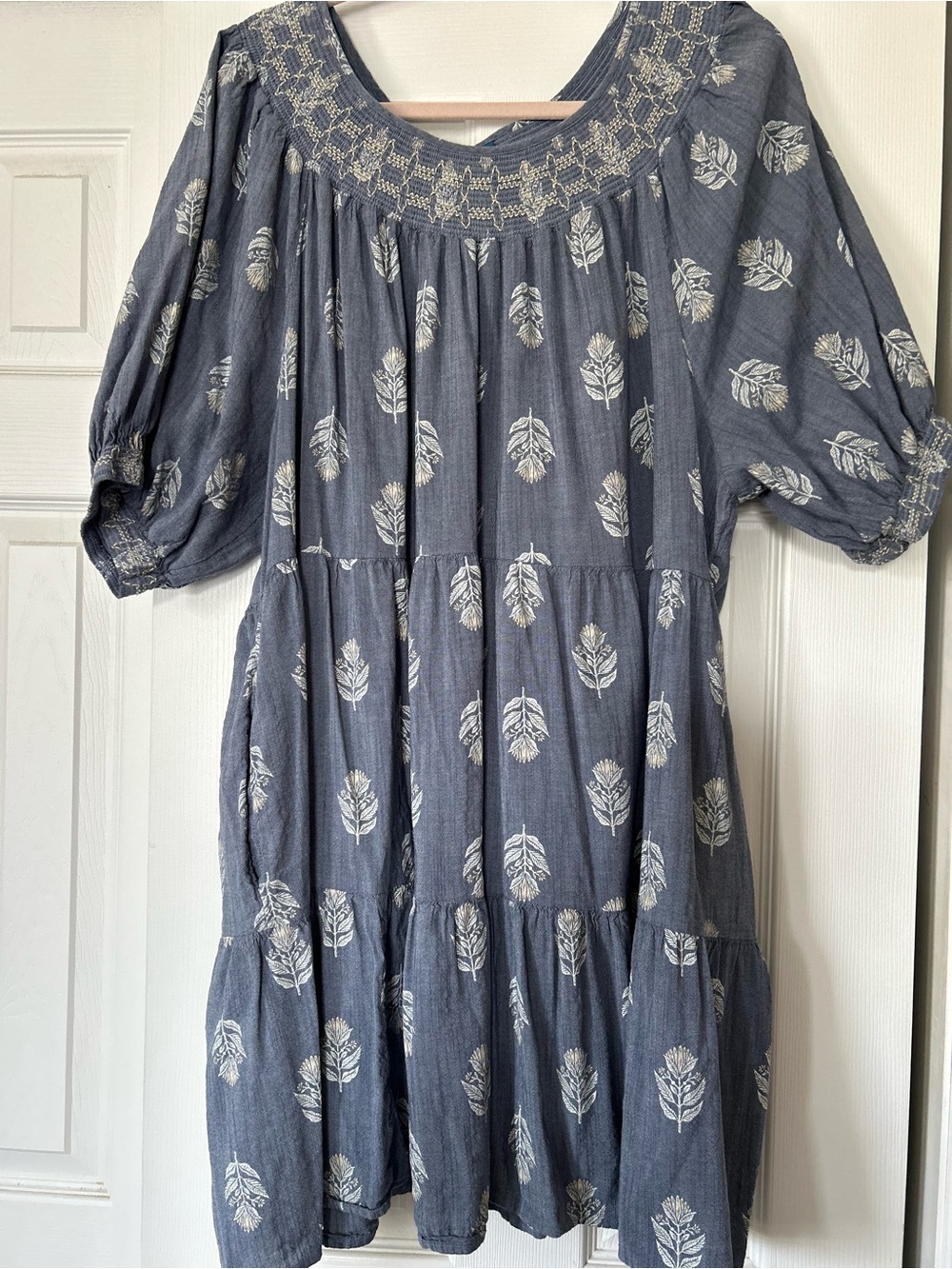 Old Navy Women's Blue Floral Tiered Smocked Dress